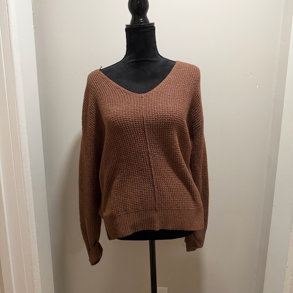 Jessica Simpson Warm Brown V-Neck Sweater Size- S